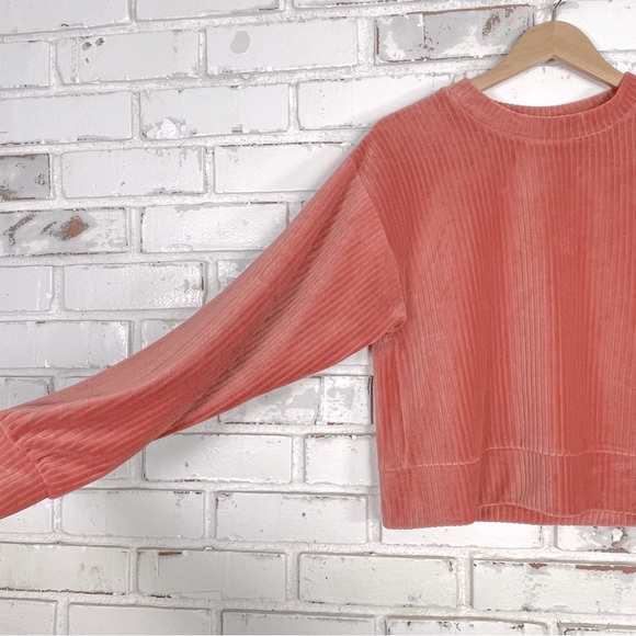 ASOS Cropped Salmon Pink Ribbed Long Sleeve Crew Neck Lounge Play Velour Top - Picture 5 of 12